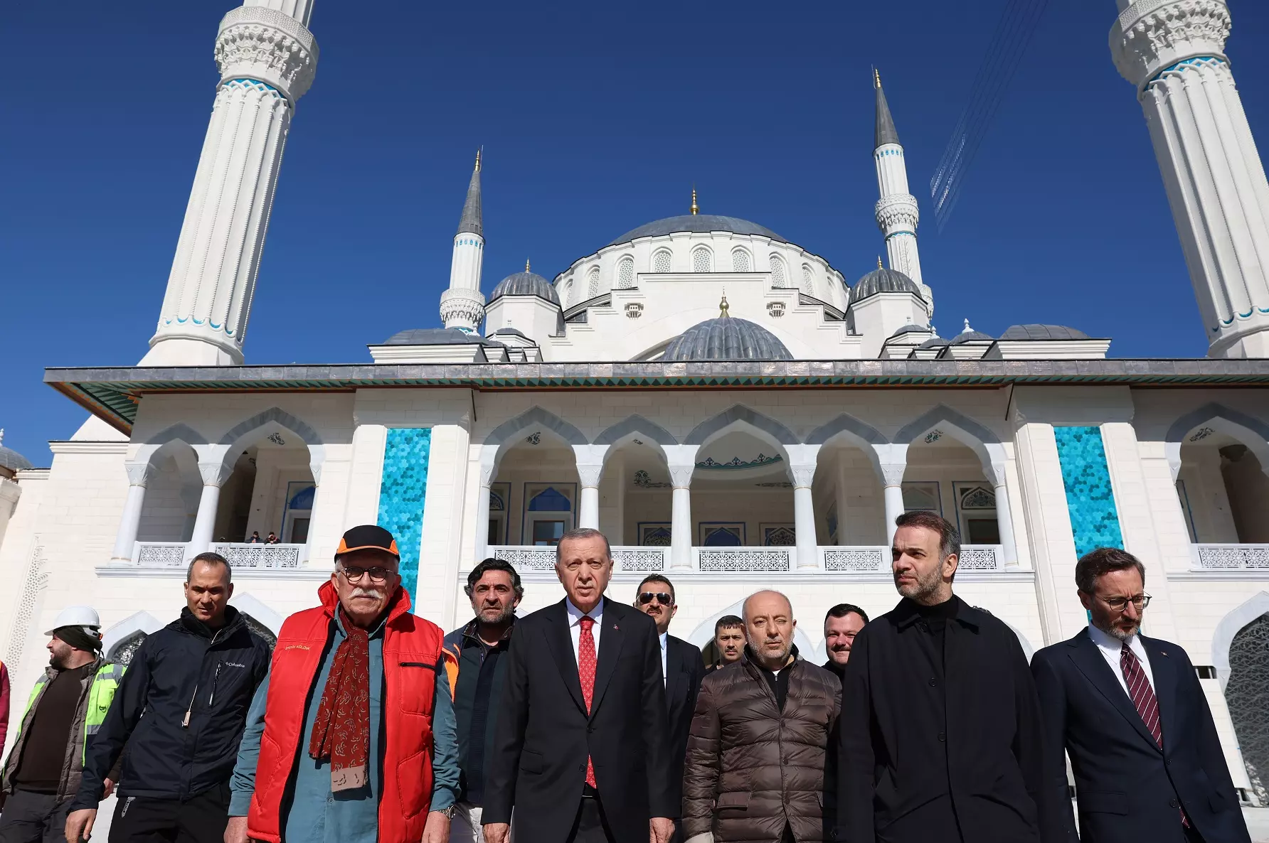 Cumhurbaşkanımız Erdoğan, Barbaros Hayrettin Paşa Camisi’nde incelemelerde bulundu